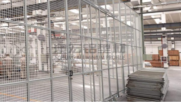 工業(yè)鋁型材的進階思考：從“輕量化”到“功能集成化”的悄然轉(zhuǎn)變